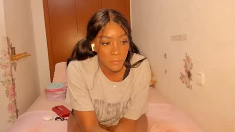 sierra_violet online show from April 2026 06:59:02 PM