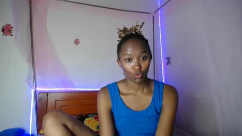 Snapshot of silent_lovie chatting on April 2026 10:09:02 AM silent_lovie online show from April 2026 10:09:02 AM