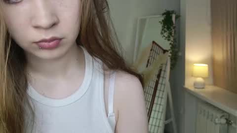 Lily online show from November 2025 08:55:01 PM