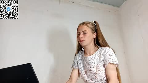 JULIANA online show from June 2026 08:26:01 PM