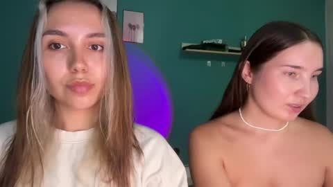 You fav Miss Si online show from May 2026 11:07:01 AM