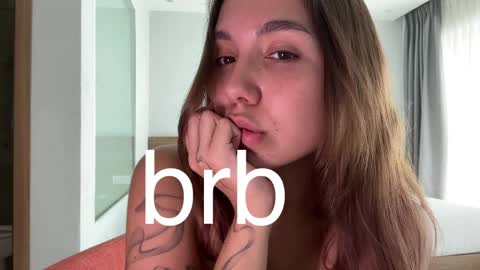 You fav Miss Si online show from May 2026 11:49:01 AM
