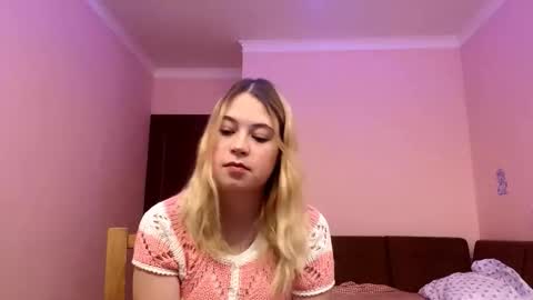 Snapshot of silkmirage chatting on October 2025 04:31:02 PM Jolie online show from October 2025 04:31:02 PM