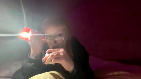 Mia online show from February 2026 09:52:02 PM