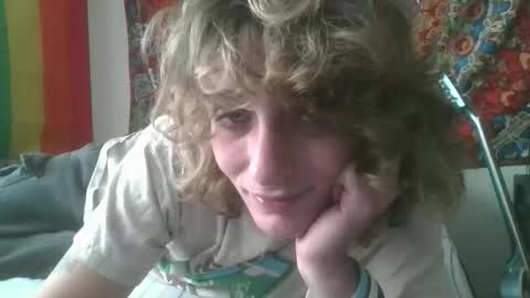 Hailey online show from November 2025 02:38:01 PM