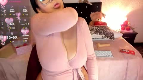 Snapshot of silver__love chatting on October 2025 10:36:01 PM Silver online show from October 2025 10:36:01 PM