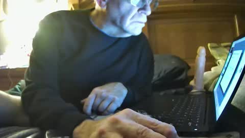 silverdaddy70x online show from January 2025 02:45:02 AM