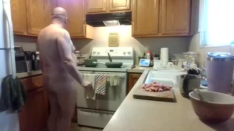 silverdragon70 online show from November 2025 08:58:02 PM