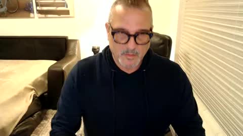 Snapshot of silveroli187 chatting on January 2025 12:39:01 PM silveroli187 online show from January 2025 12:39:01 PM