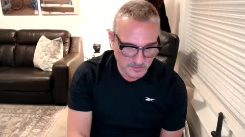 Snapshot of silveroli187 chatting on September 2025 04:01:01 PM silveroli187 online show from September 2025 04:01:01 PM