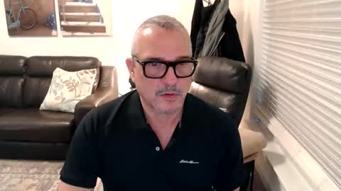 Snapshot of silveroli187 chatting on January 2026 03:03:02 PM silveroli187 online show from January 2026 03:03:02 PM