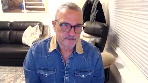 Snapshot of silveroli187 chatting on January 2026 03:49:02 PM silveroli187 online show from January 2026 03:49:02 PM