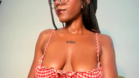 Snapshot of silverosequeen chatting on May 2026 05:45:02 AM silverosequeen online show from May 2026 05:45:02 AM