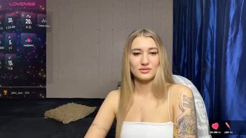 Silvia online show from January 2025 08:57:02 PM