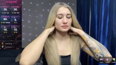 Silvia online show from January 2025 11:24:01 PM