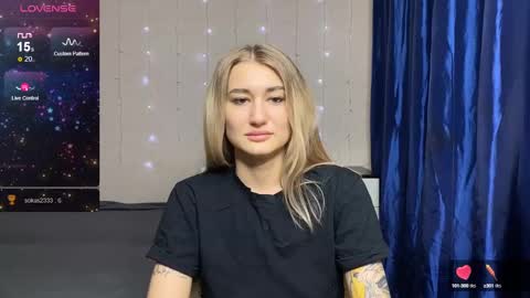 Silvia online show from February 2025 07:30:01 PM