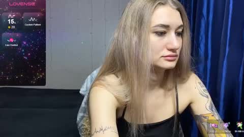 Silvia online show from February 2025 04:25:02 PM