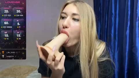 Silvia online show from February 2025 03:37:02 PM