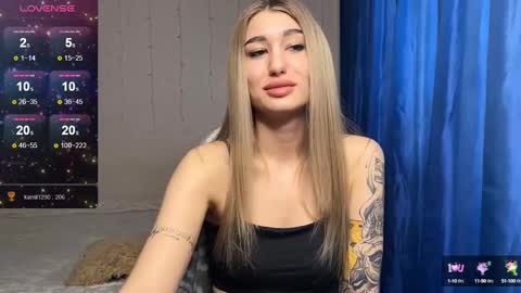 Silvia online show from March 2025 10:24:02 AM