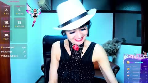 Silvia Wallec online show from January 2025 10:51:02 AM