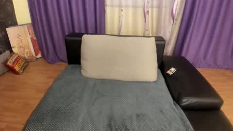 Silvya online show from October 2025 05:13:02 PM