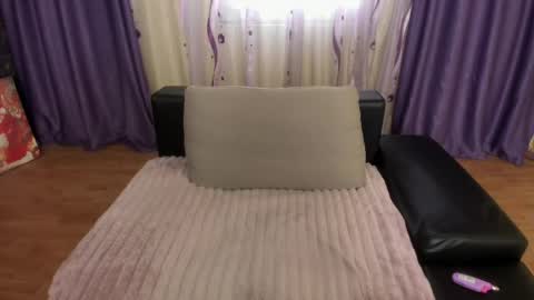 Silvya online show from April 2026 07:03:02 AM