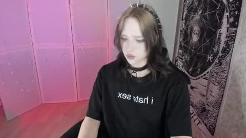 Snapshot of simochka_ chatting on June 2026 11:23:01 AM Simochka online show from June 2026 11:23:01 AM