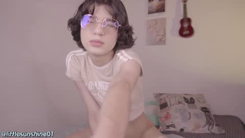 Snapshot of simon_bane01 chatting on February 2025 04:18:02 PM Little Sunshine online show from February 2025 04:18:02 PM
