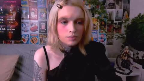 Simona online show from November 2025 12:19:01 AM