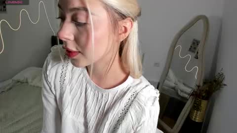 SimonaGerry online show from October 2025 04:35:02 AM