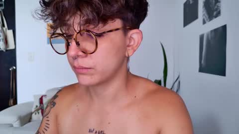 Sim. online show from October 2025 01:45:02 PM