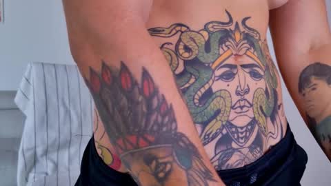 Sim. online show from October 2025 07:14:01 PM