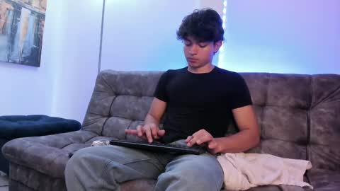  Simon  online show from January 2025 04:22:01 PM