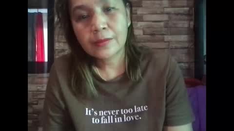 Carolyn online show from December 2024 11:03:01 PM