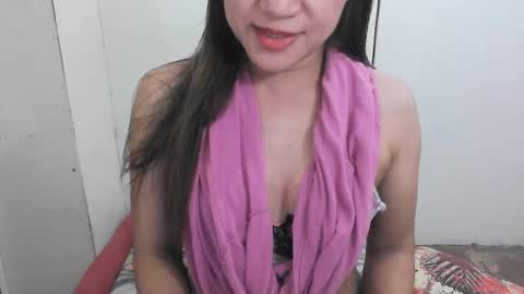 Snapshot of simpleladie15 chatting on November 2025 10:32:02 PM marisweet online show from November 2025 10:32:02 PM