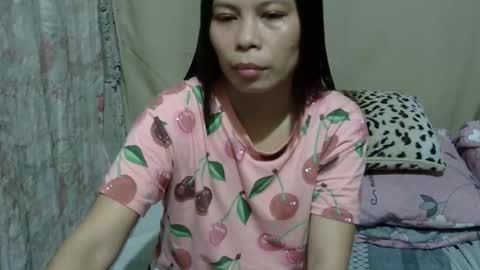 mia online show from November 2025 11:58:01 PM