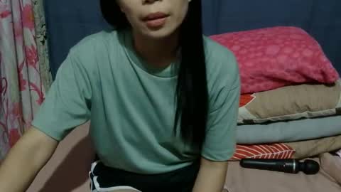 mia online show from February 2026 01:15:01 AM