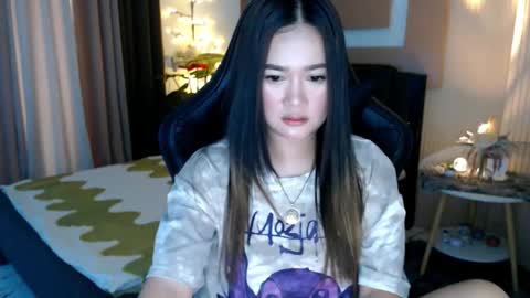 Adrianna Fowler online show from December 2025 02:18:01 AM