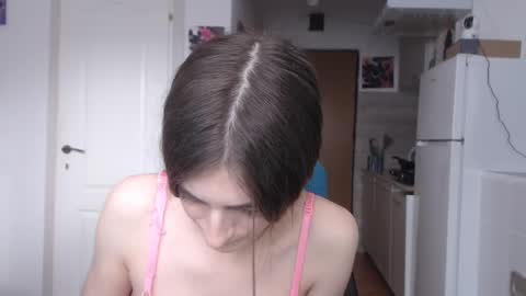 simyhvn online show from February 2025 11:42:01 AM