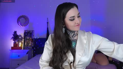 Ms. Sindel online show from December 2024 01:32:01 PM