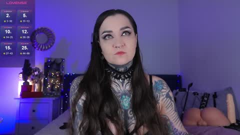 Ms. Sindel online show from December 2024 01:40:01 PM