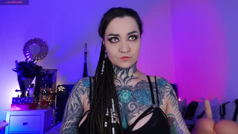 Ms. Sindel online show from December 2024 01:35:01 PM