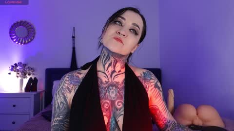 Ms. Sindel online show from January 2025 01:32:01 PM