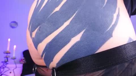 Ms. Sindel online show from October 2025 01:59:02 PM