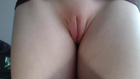 Lina online show from February 2025 11:39:02 AM