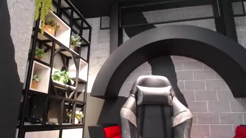 SinLickerr online show from February 2026 09:33:01 PM