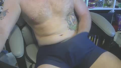 Snapshot of sinocular_media chatting on September 2025 05:38:01 PM Tastis Toybox online show from September 2025 05:38:01 PM