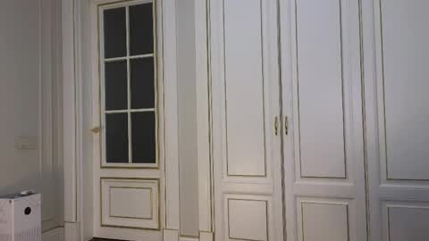 Ellie online show from April 2026 07:35:01 AM