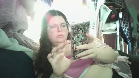 Snapshot of siofra chatting on February 2025 07:44:01 PM Siofra online show from February 2025 07:44:01 PM