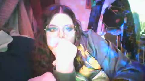 Snapshot of siofra chatting on February 2025 02:53:02 AM Siofra online show from February 2025 02:53:02 AM